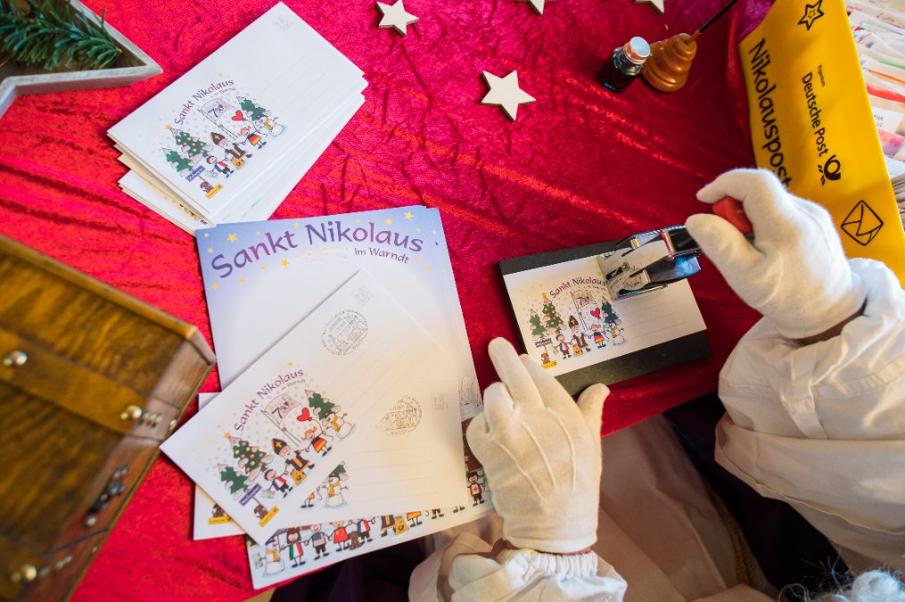 Nikolauspostamt hat bereits 27.000 Kinderbriefe beantwortet Nikolauspostamt hat bereits 27.000 Kinderbriefe beantwortet