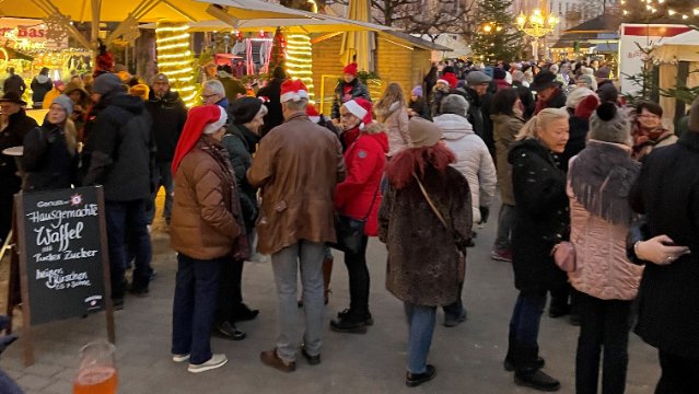 Weihnachtsmarkt in Bad Ems ein voller Erfolg Weihnachtsmarkt in Bad Ems ein voller Erfolg