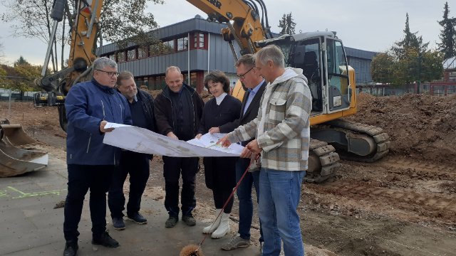 Neuwied: 1,2 Millionen Euro für neuen Schulhof der Heinrich-Heine-Schule