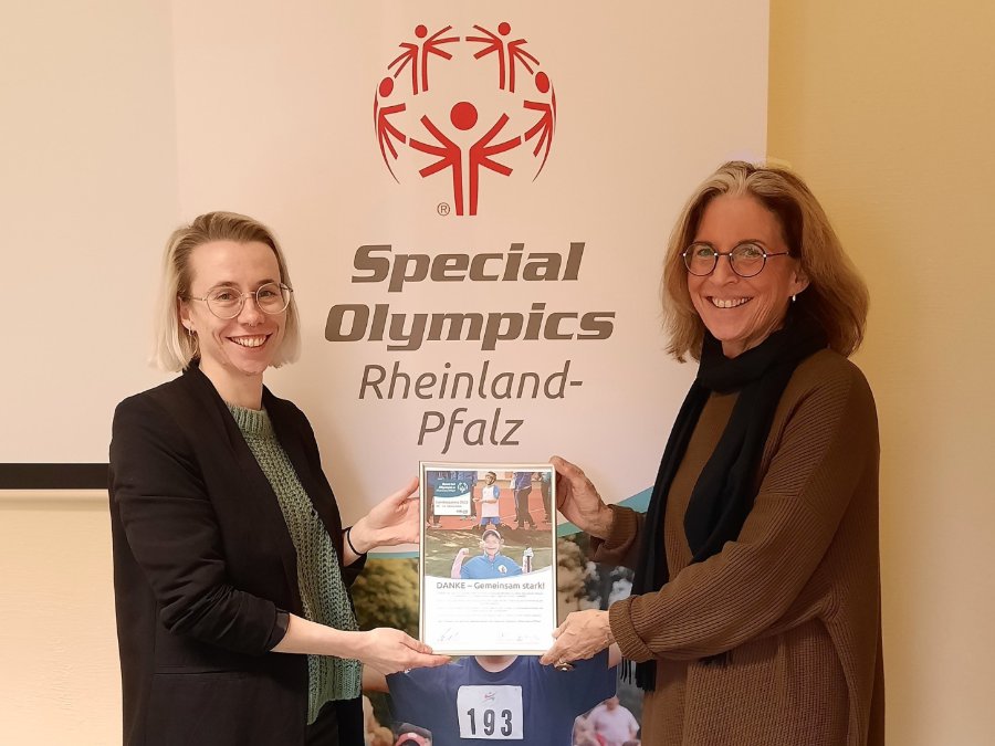 Bildungsanbieter aus Vallendar unterstützt Special Olympics Rheinland-Pfalz mit Weihnachtsspende 