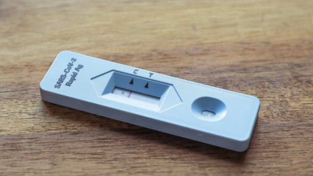 Unkel: Unbekannte brechen in Corona-Testzentrum ein