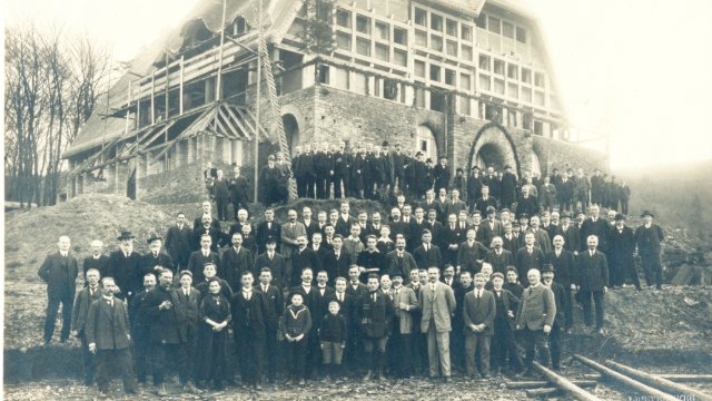 Vor 100 Jahren: Richtfest von Haus Jungfried in  Friedrichssegen