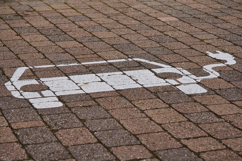 Grüne für mehr Tempo bei E-Mobilität Grüne für mehr Tempo bei E-Mobilität