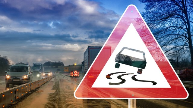 Vollsperrung nach Unfall mit drei Fahrzeugen auf der Autobahn 61
