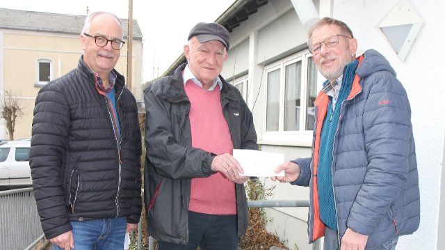 Erlös des Nieverner Adventssingens geht an das Kolpingwerk
