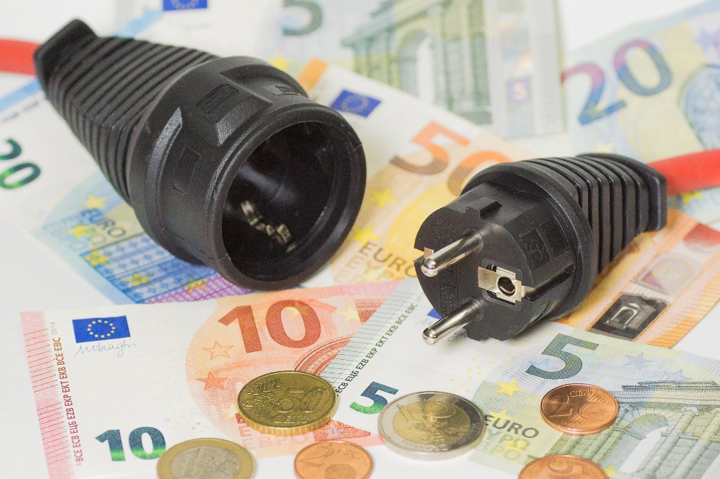 Städte bereiten sich intensiv auf möglichen Ernstfall Blackout vor Städte bereiten sich intensiv auf möglichen Ernstfall Blackout vor