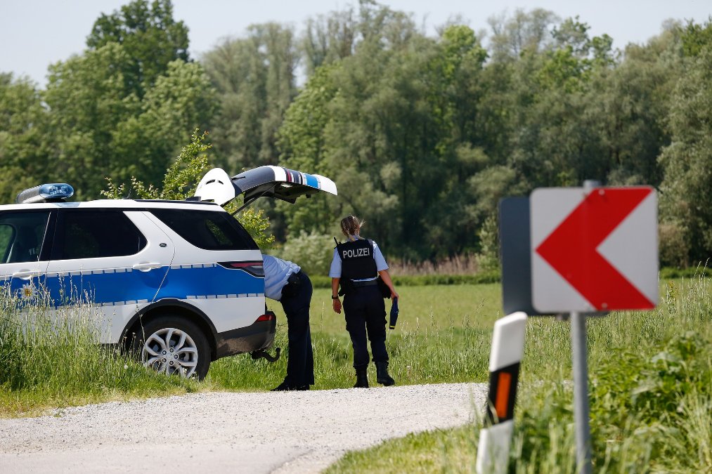 Koblenz-Güls: Bombenentschärfung an Steilhang erfordert spezielle Gerätschaft Koblenz-Güls: Bombenentschärfung an Steilhang erfordert spezielle Gerätschaft