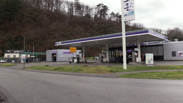 Raubüberfall auf Oil Tankstelle in Bad Ems vor einem Jahr: Mutmaßlicher Täter nun der Polizei bekannt!