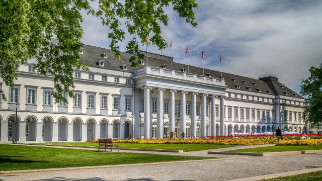 Erregung öffentlichen Ärgernisses am Schloss Koblenz