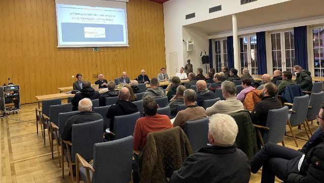Stadtverwaltung und Oberbürgermeister informierten auf einer Einwohnerversammlung 