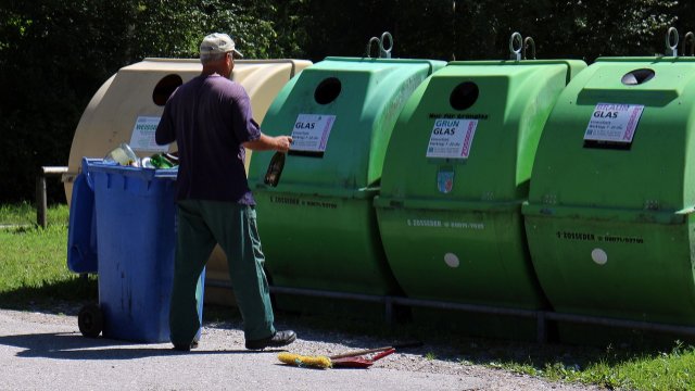 Wertstoffbehälter in der Emser Straße werden entfernt