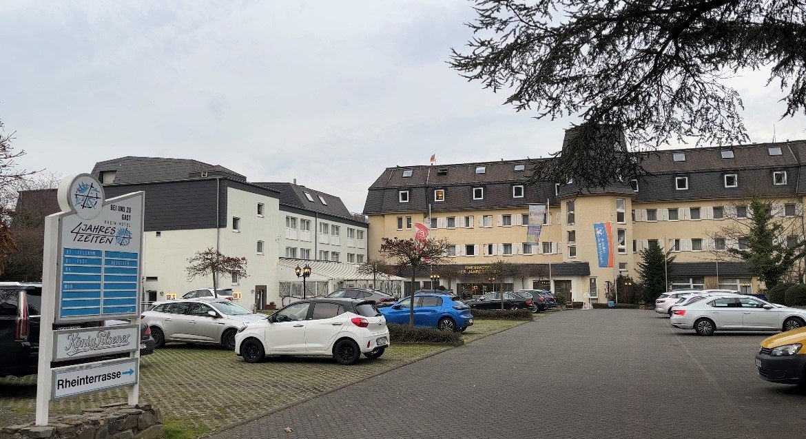 Bad Breisig: Büroraum-Brand in Rheinhotel "Vier Jahreszeiten" Bad Breisig: Büroraum-Brand in Rheinhotel "Vier Jahreszeiten"