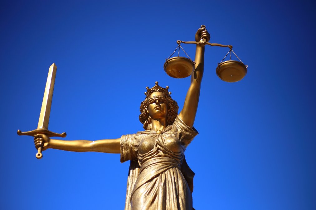 Wilderei-Prozess gegen verurteilten Polizistenmörder gestartet Wilderei-Prozess gegen verurteilten Polizistenmörder gestartet