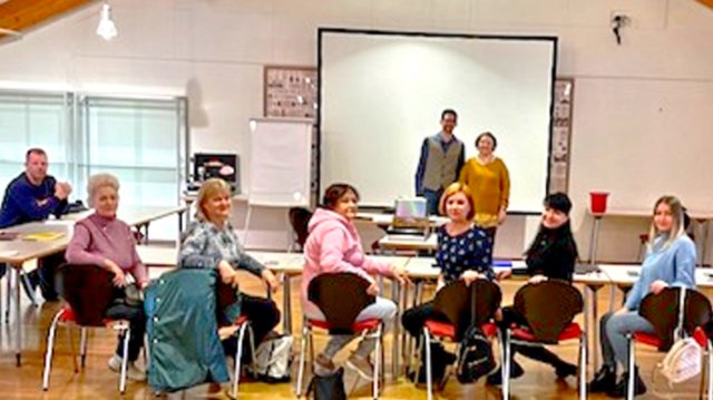 Flüchtlinge aus der Ukraine besuchen in Nassau Deutschkurse