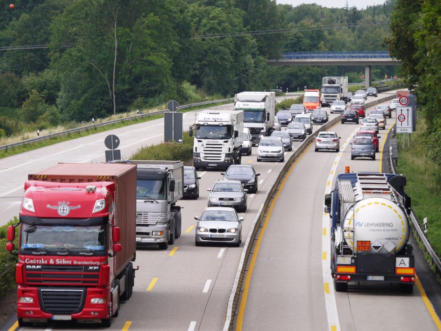 Autobahnprojekte sollen beschleunigt werden Autobahnprojekte sollen beschleunigt werden