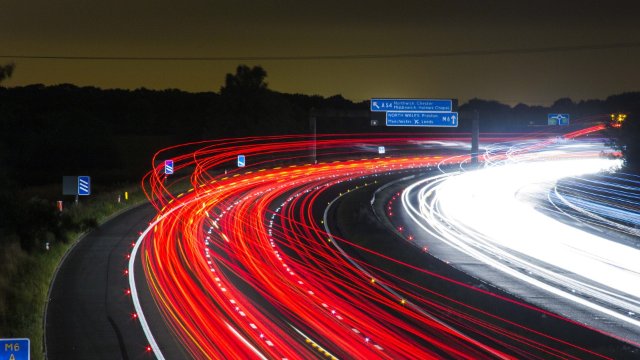 Niederzissen: LKW nach Böen umgestürzt