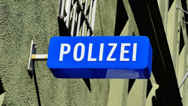 Linz: Mann kosumiert Kokain am Steuer