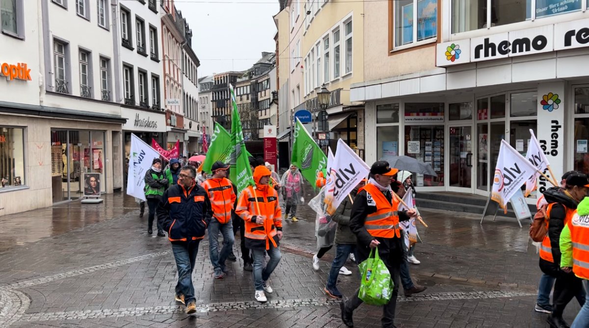 Koblenz: Beschäftigte streiken für mehr Gehalt