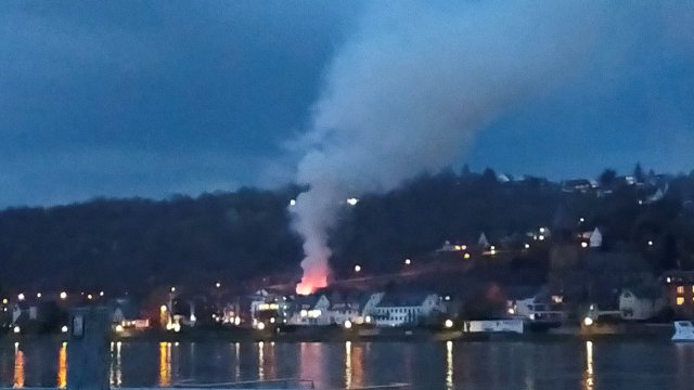 Polizei bestätigt: Brand in Pfaffendorf durch Brandstiftung ausgelöst