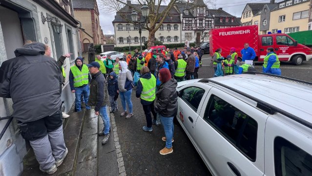 Aktion „Saubere Landschaft“ in Bassenheim trotz Regen mit vielen Helfern