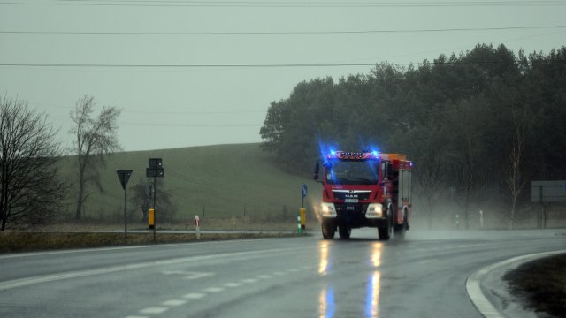 Aufräumarbeiten nach Starkregen mit Überschwemmungen