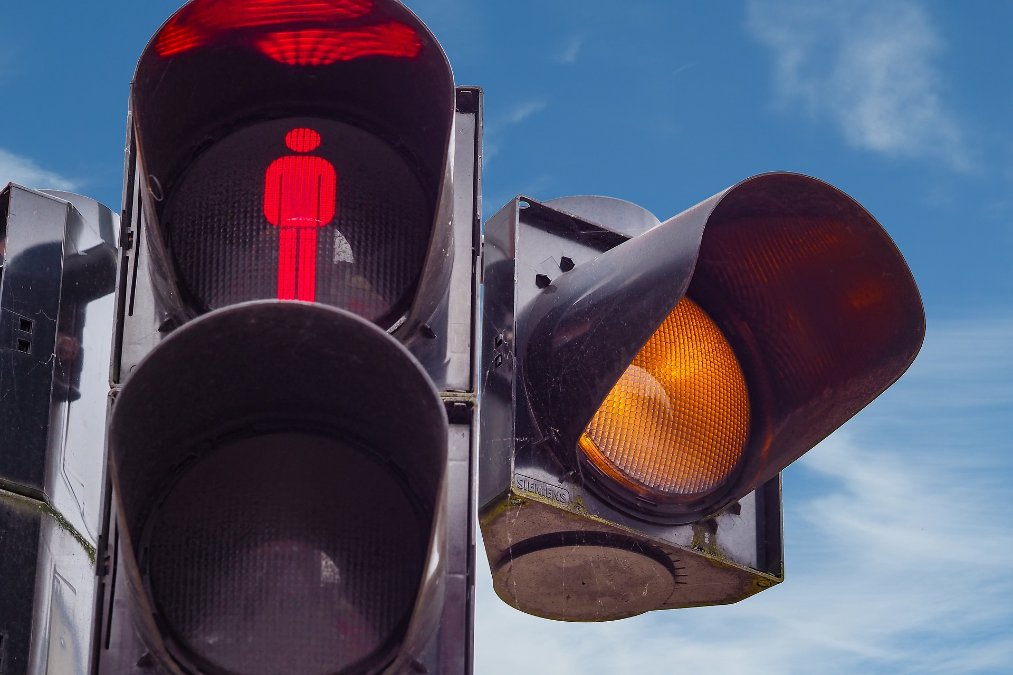 Sinkende Sicherheit: Zahl der Schülerlotsen geht in Rheinland-Pfalz zurück Sinkende Sicherheit: Zahl der Schülerlotsen geht in Rheinland-Pfalz zurück