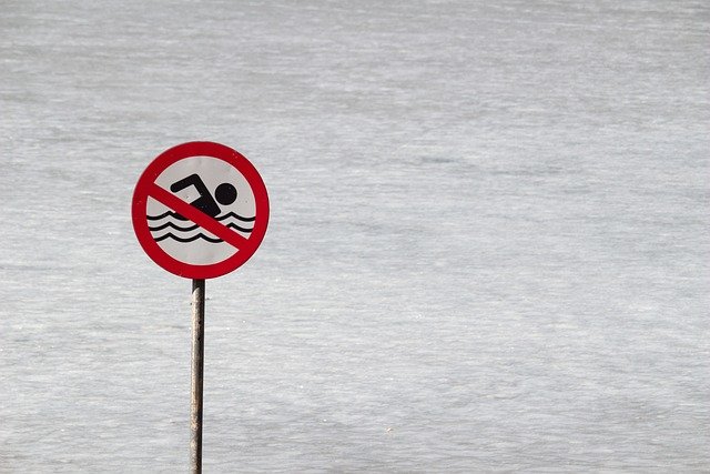 Linz am Rhein: Betrunkener geht im Rhein baden und ist uneinsichtig Linz am Rhein: Betrunkener geht im Rhein baden und ist uneinsichtig
