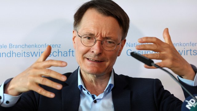 Lauterbach: Kassenbeiträge werden 2024 steigen müssen