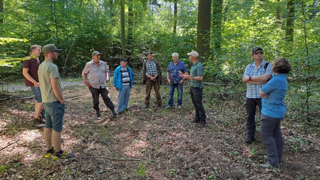 Diesjährige Waldbegehung in Rückeroth stieß auf großes Interesse