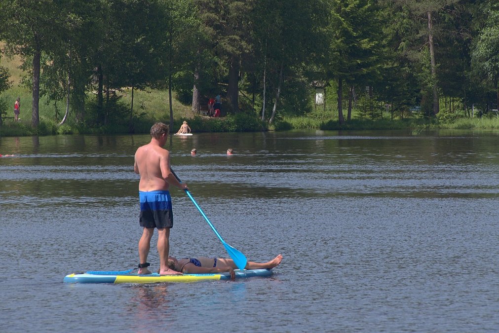 DLRG rät zu Schwimmweste beim Stand-up-Paddeln DLRG rät zu Schwimmweste beim Stand-up-Paddeln