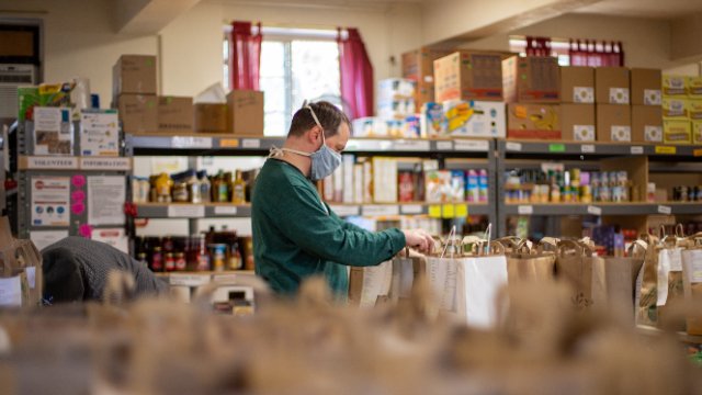 Immer mehr Familien mit Kindern auf Tafeln angewiesen