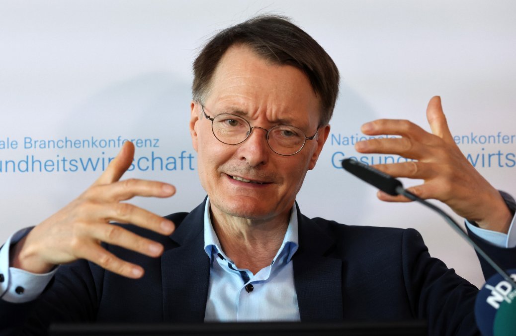 Lauterbach: Kassenbeiträge werden 2024 steigen müssen Lauterbach: Kassenbeiträge werden 2024 steigen müssen