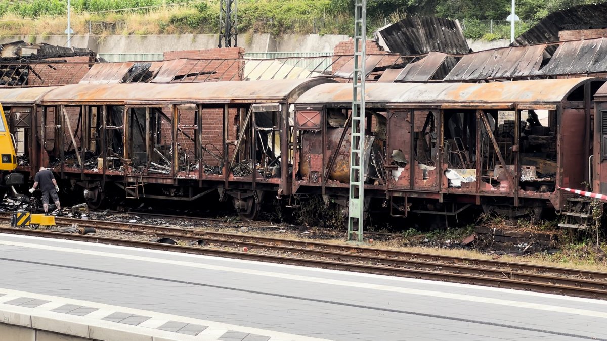 Erneuter Brand in Linz am Rhein: Polizei auf der Suche nach Feuerteufel Erneuter Brand in Linz am Rhein: Polizei auf der Suche nach Feuerteufel