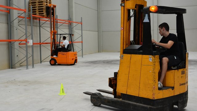 Mehr Arbeitslose im August - Tausende Ausbildungsplätze unbesetzt