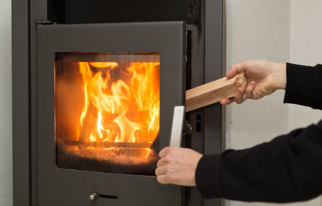Ansturm auf Kaminöfen und Pelletheizungen vorbei - Preise sinken kaum Ansturm auf Kaminöfen und Pelletheizungen vorbei - Preise sinken kaum