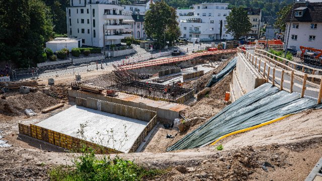 Erste Baustellenführungen rund um die Pfaffendorfer Brücke nach kurzer Zeit ausgebucht