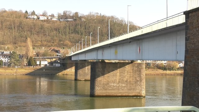 Erneute Sperrung auf der Pfaffendorfer Brücke