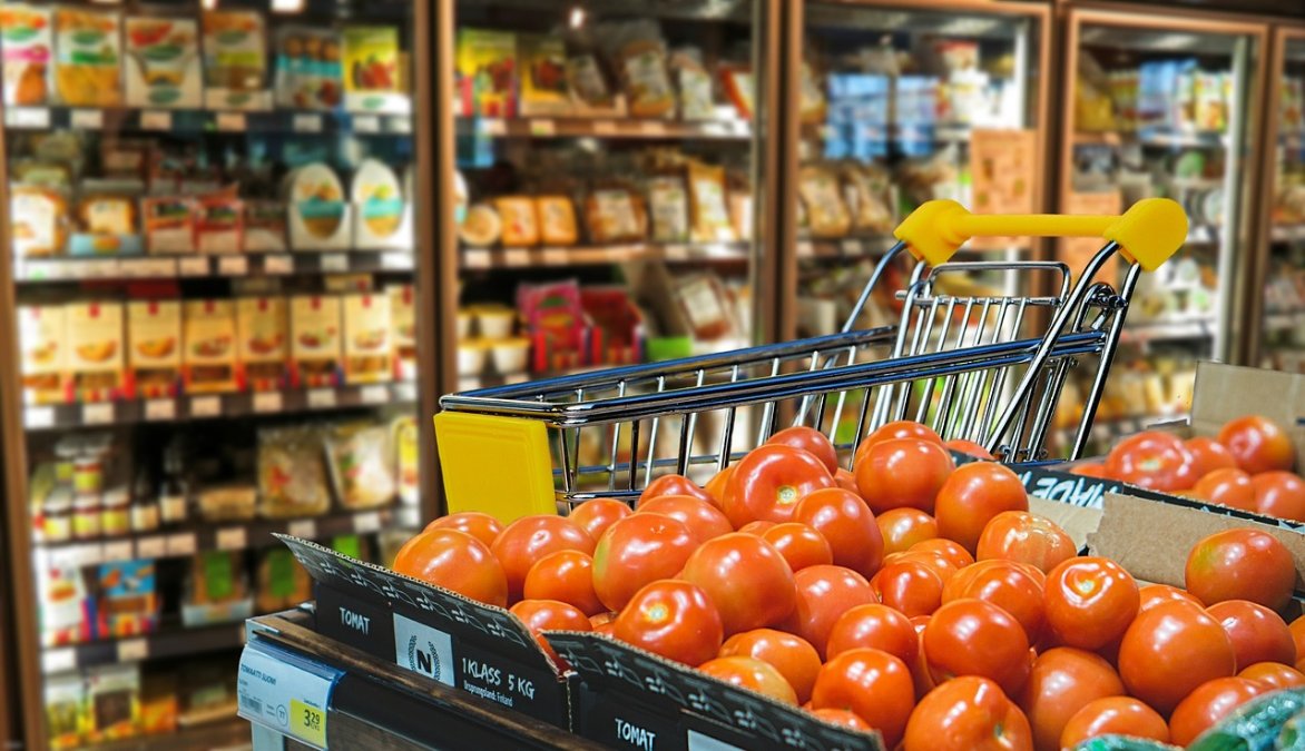 Kirchen (Sieg): Aggressiver Ladendieb bedroht Mitarbeiter und flüchtet aus Supermarkt Kirchen (Sieg): Aggressiver Ladendieb bedroht Mitarbeiter und flüchtet aus Supermarkt