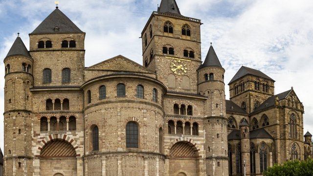 Seit 2010: Bistum Trier zahlte 2,1 Millionen Euro an Missbrauchsopfer