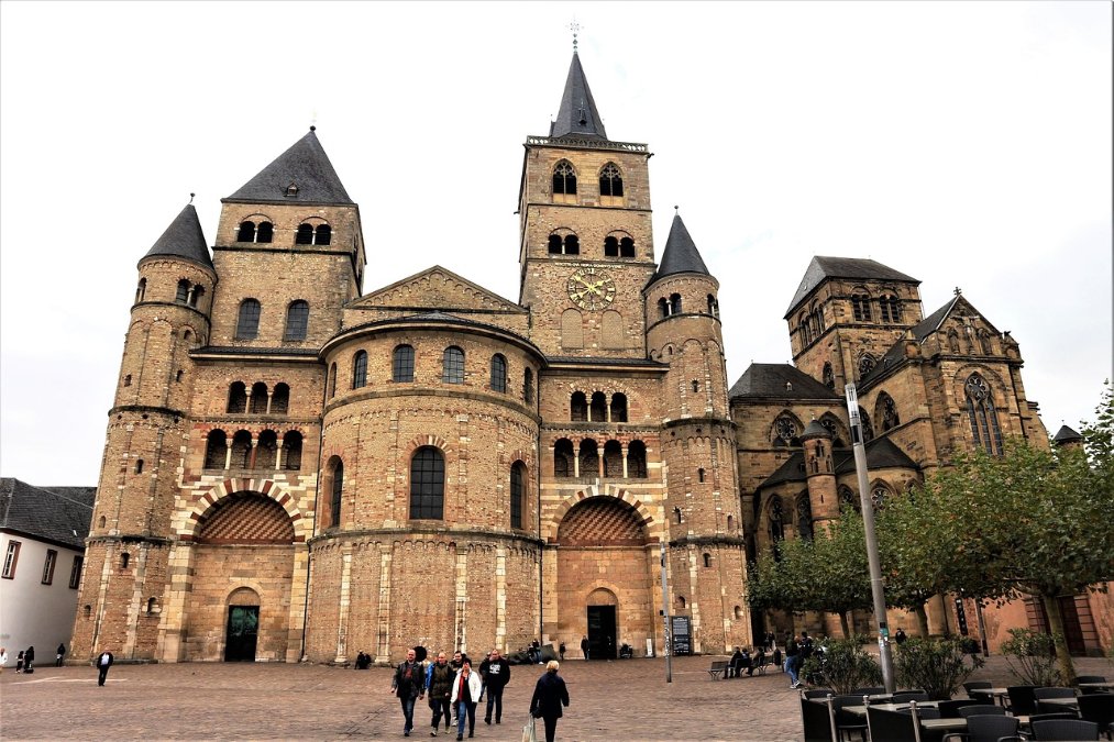 Bischof Ackermann: Kirche im größten Umbruch seit 200 Jahren Bischof Ackermann: Kirche im größten Umbruch seit 200 Jahren