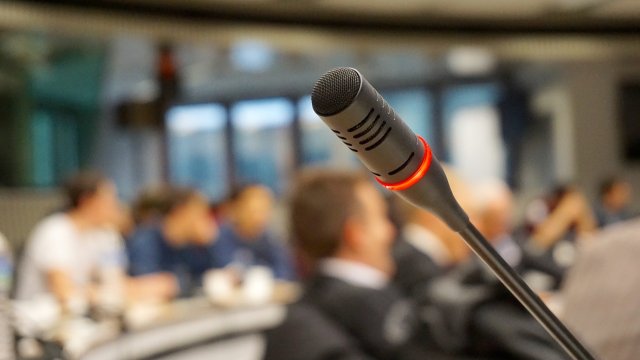 Landtag debattiert zum Jahresende erneut über Kitas