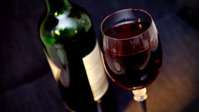 Neue Angaben auf Wein- und Sektflaschen kommen erst nach und nach