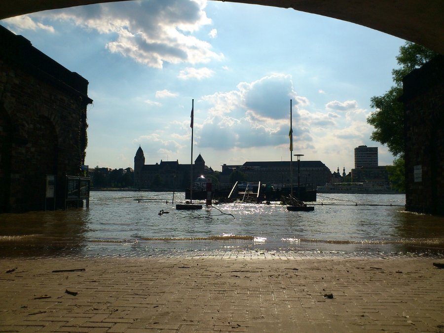 Rhein-Höchststände teils schon erreicht Rhein-Höchststände teils schon erreicht