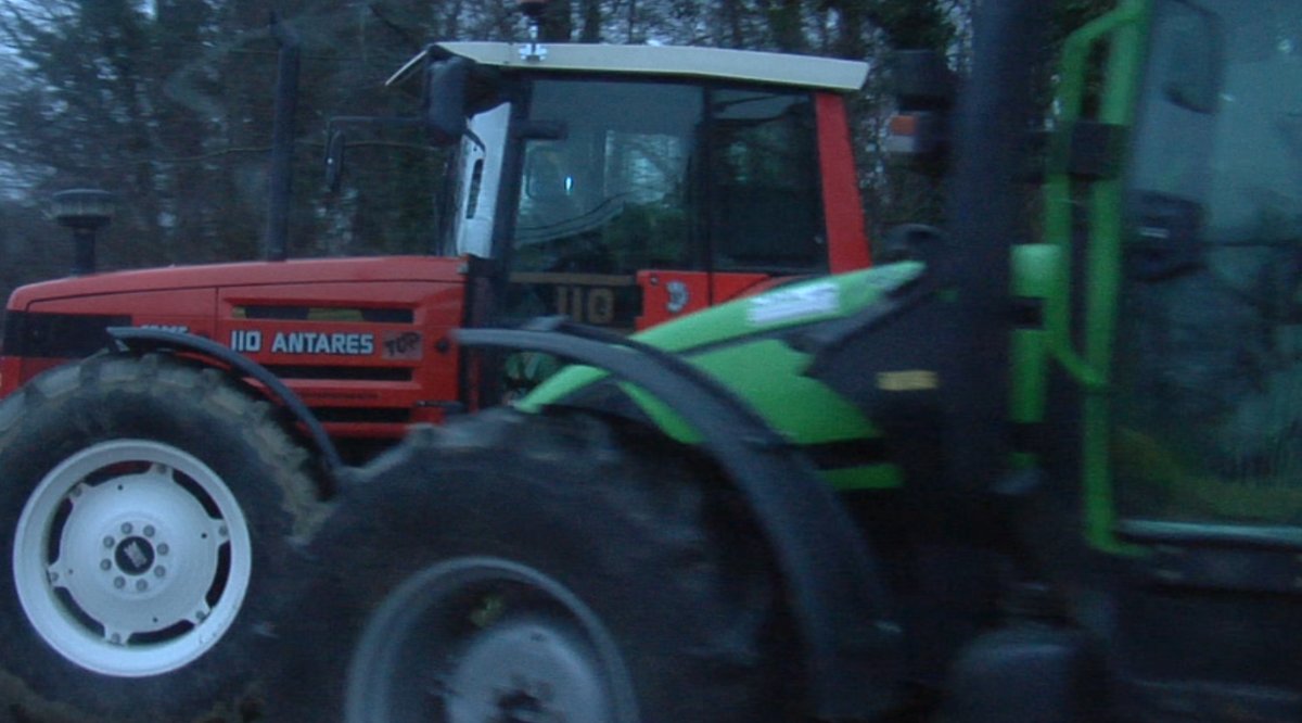 Koblenz: SPD-Veranstaltung durch hupende Landwirte unterbrochen Koblenz: SPD-Veranstaltung durch hupende Landwirte unterbrochen