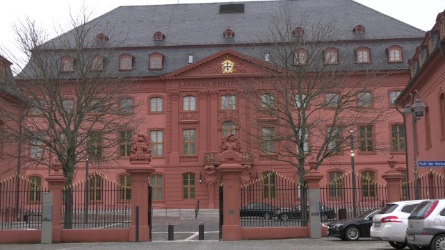 Mehrere Hundert Landwirte protestierten vor dem Landtag