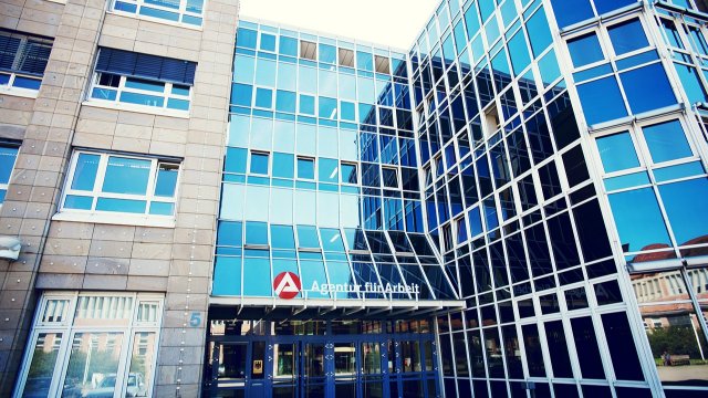 Städte warnen vor Einsparungen bei Jobcentern und Agenturen