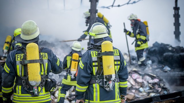 Mülheim-Kärlich: Ein Mensch bei Wohnhausbrand schwer verletzt
