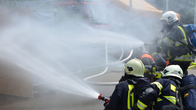 Sechsstelliger Sachschaden: Lagerhalle in Kroppach niedergebrannt