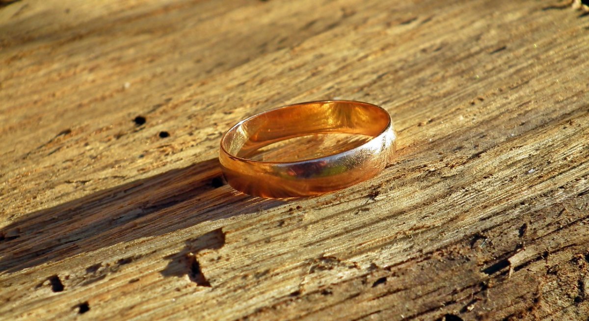 Warnung vor Trickbetrug mit verlorenen Ringen Warnung vor Trickbetrug mit verlorenen Ringen
