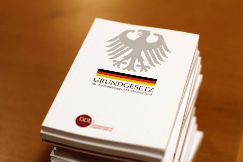 75 Jahre Grundgesetz - höchster Richter des Landes würdigt Verfassung 75 Jahre Grundgesetz - höchster Richter des Landes würdigt Verfassung